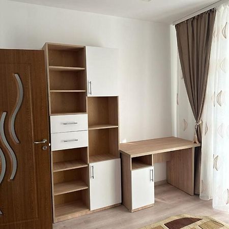 Velovan Apartment ไกรโอวา ภายนอก รูปภาพ