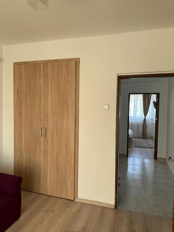 Velovan Apartment ไกรโอวา ภายนอก รูปภาพ